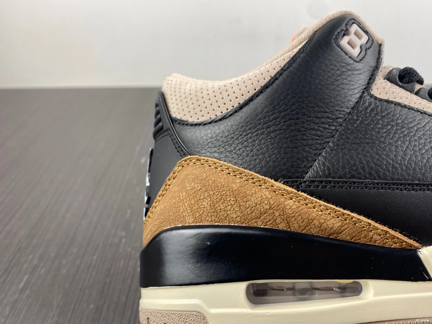 Jordan CT8532-008 Air Desert Cement 3 0315